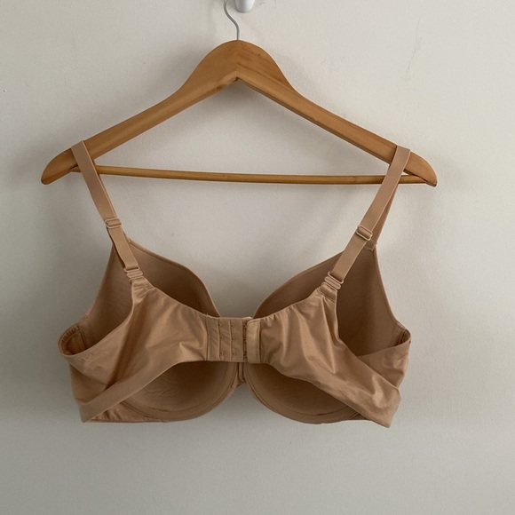 Women’s bra size 40D - Picture 3 of 5